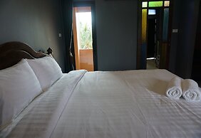 Baan Plubthong