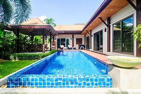 Niche Villas by TropicLook