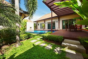 Niche Villas by TropicLook