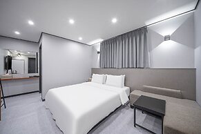 Lucas Hotel