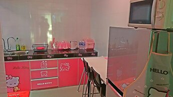 Hello Kitty Signature Suite