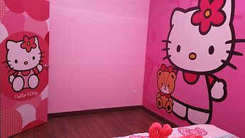 Hello Kitty Signature Suite