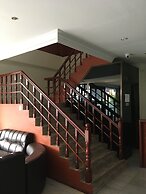 Paradise Hotel