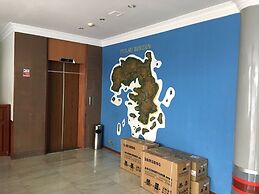 Paradise Hotel