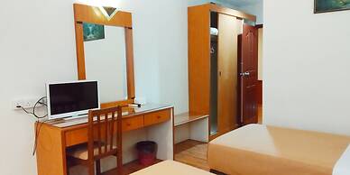 Paradise Hotel