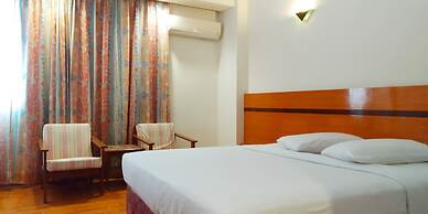 Paradise Hotel
