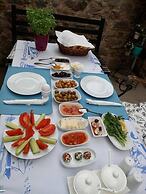 Aristonicus Boutique Hotel
