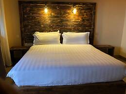 Meley Impala Hotel