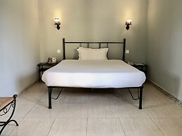 Meley Impala Hotel