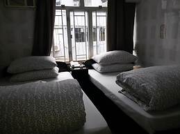 Tom's Guest House