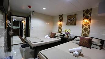 Tom's Guest House