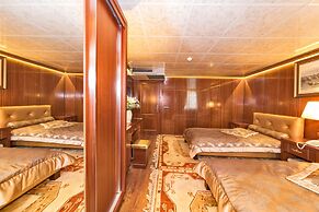 Cevheri's Hotel