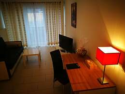 SHS Suite Home Sweet Strassen III