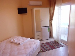 Zeus Hotel