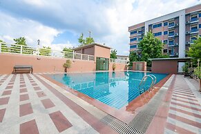 The Route Sriracha Hotel And Residence