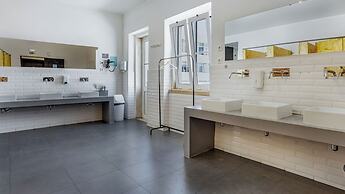 Hostellicious