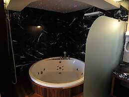 Grand Cenas Hotel