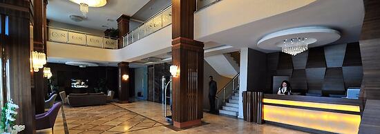 Grand Cenas Hotel