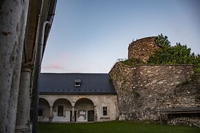 Chateau Goldenstein