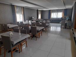 Cenas Otel
