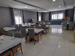 Cenas Otel