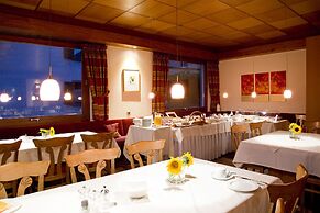 Maien Hotel & Restaurant