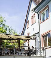 Maien Hotel & Restaurant