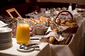 Maien Hotel & Restaurant