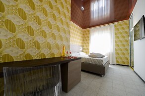 X Hotel