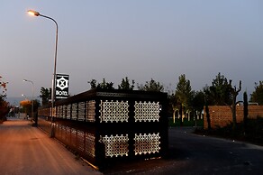 X Hotel