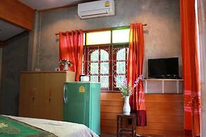 Ruen Lamai Lanna