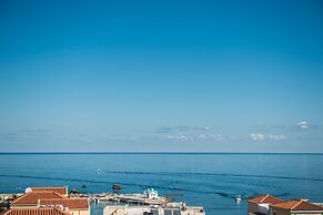 Thea Thalassa
