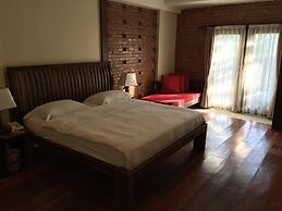 Mango Valley Hotel 2