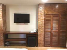 Mango Valley Hotel 2