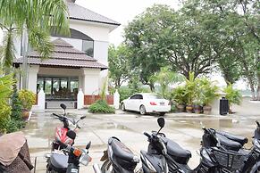 Shwe Taung Tan Hotel Lake View