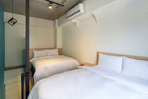 CHECK inn Express Taichung Yizhong