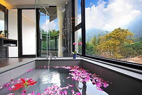 Shuian Lakeside Hotel
