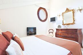 Romantic Rooftop Apartment with Pool&Terrace