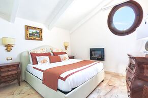 Romantic Rooftop Apartment with Pool&Terrace