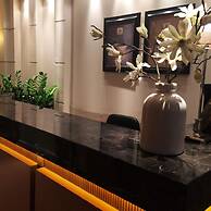 Avra Hotel