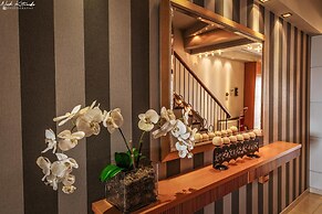 Avra Hotel