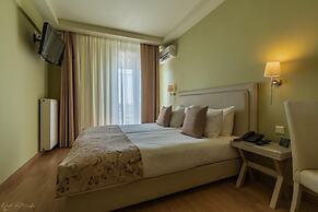 Avra Hotel