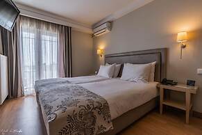 Avra Hotel