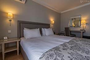 Avra Hotel