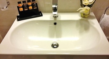 Avra Hotel