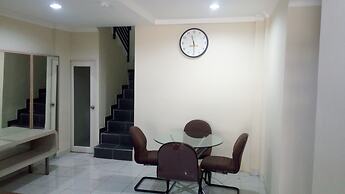 Ethan Hotel Cilincing Plaza