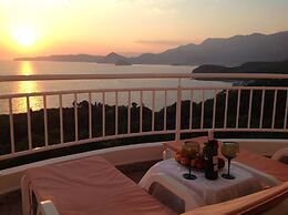 Sunset Residence