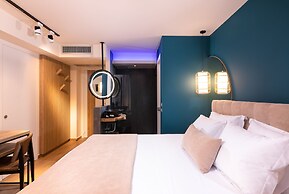 SKS Luxury Suites & Rooms