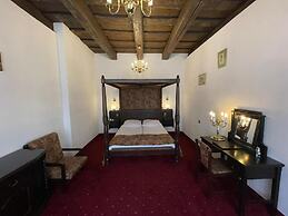 Hotel Dwor Polski