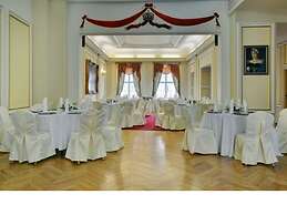 Hotel Dwor Polski